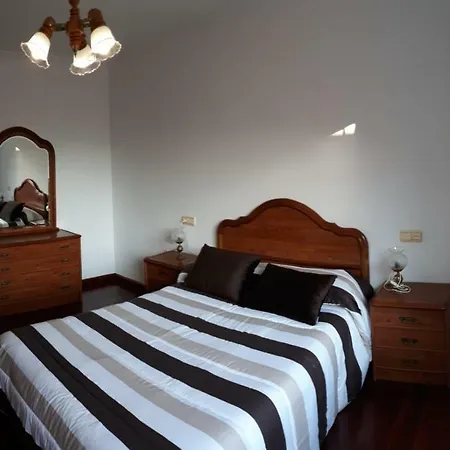 Pisos Queimas Apartment Carino