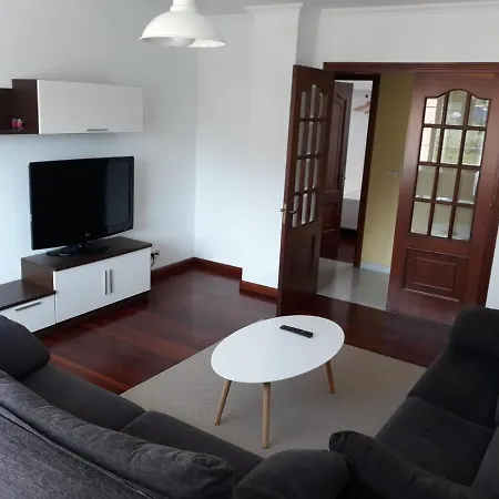 Pisos Queimas Apartman *