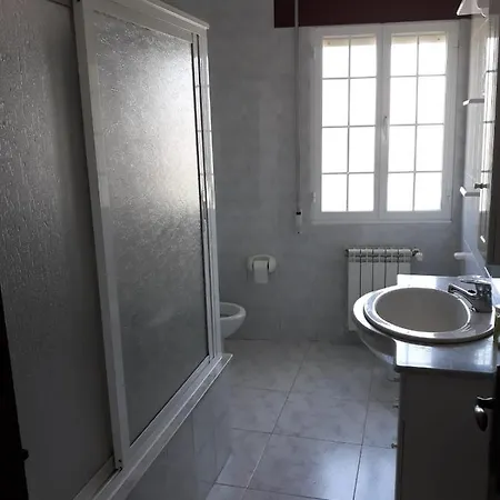 Pisos Queimas Apartment Carino